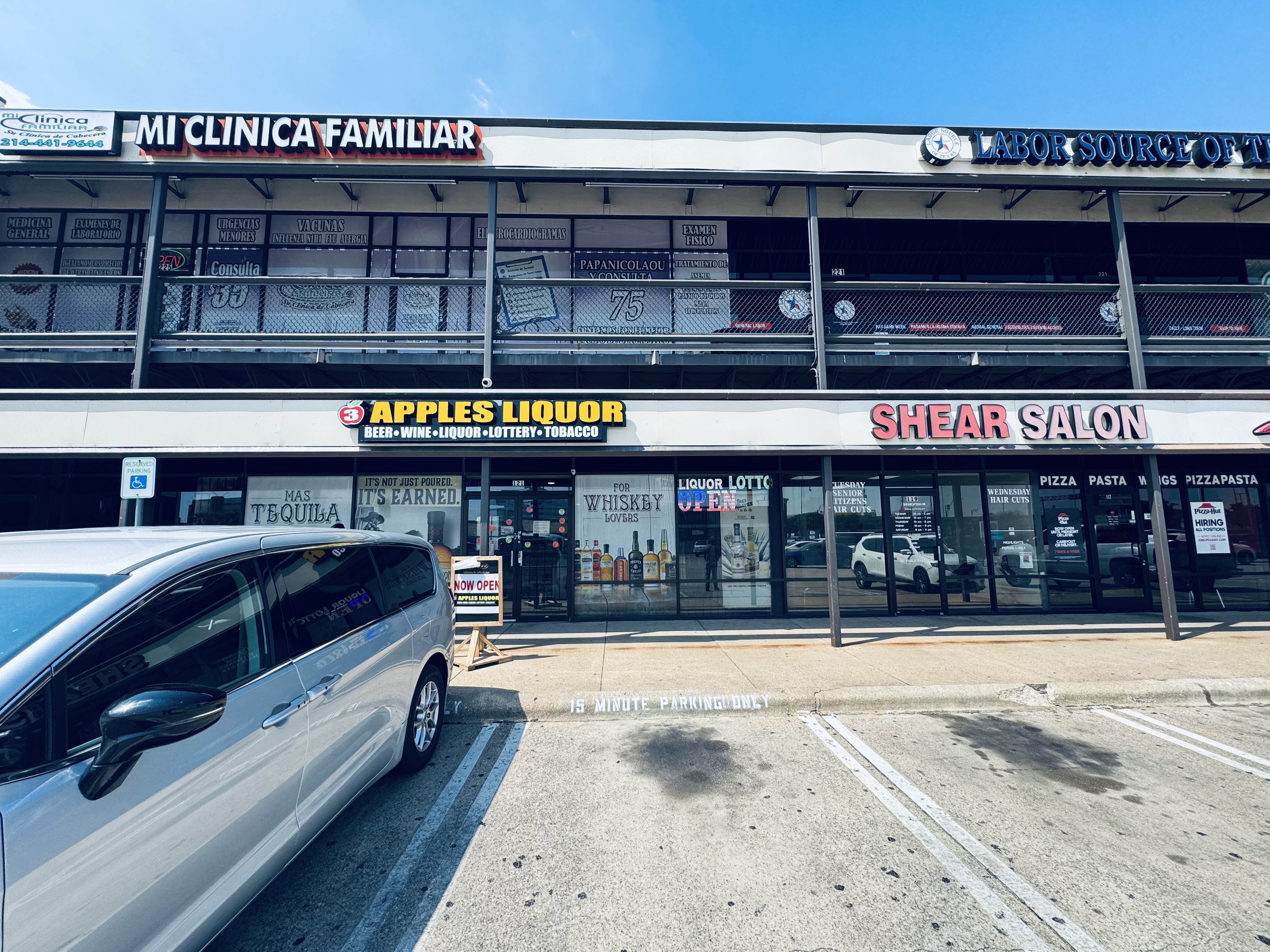 BudgetCoinz Bitcoin ATM at 3 APPLES LIQUOR in Irving, Texas - 1111 W Airport Fwy # 121, Irving, TX  75062