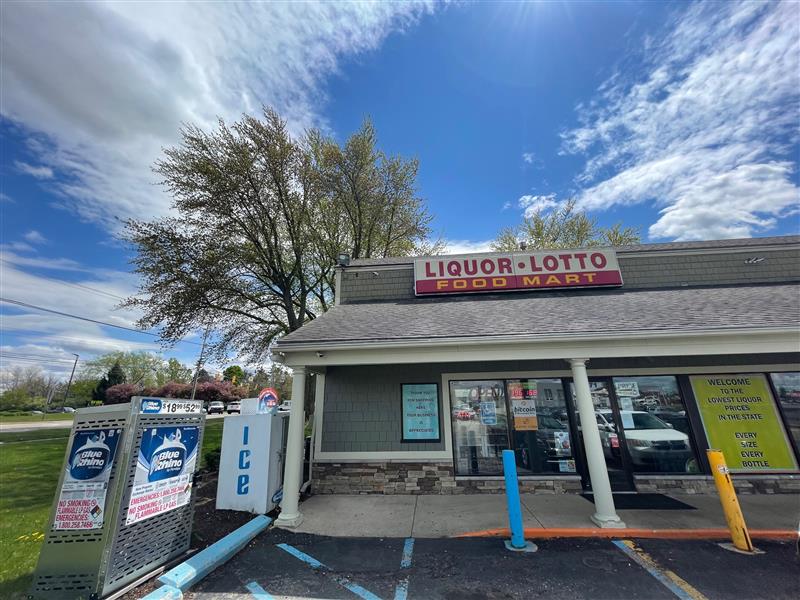 BudgetCoinz Bitcoin ATM at PARIS SPIRITS & WINE in Grand rapids, Michigan - 2871 E Paris Ave SE, Grand Rapids, MI 49512