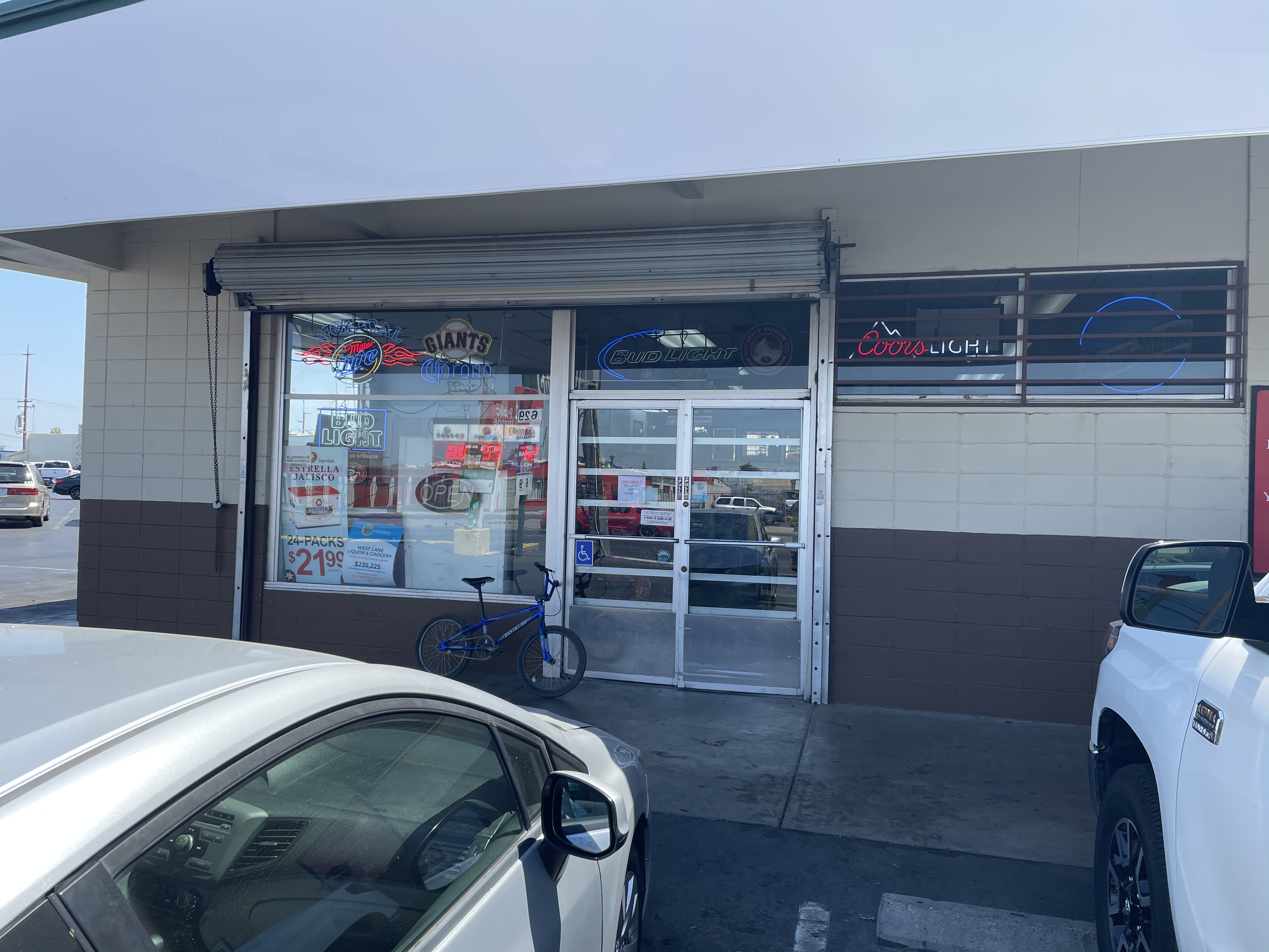 BudgetCoinz Bitcoin ATM at WEST LANE LIQUOR & GROCERY in Stockton, California - 3826 West Ln, Stockton, CA 95204