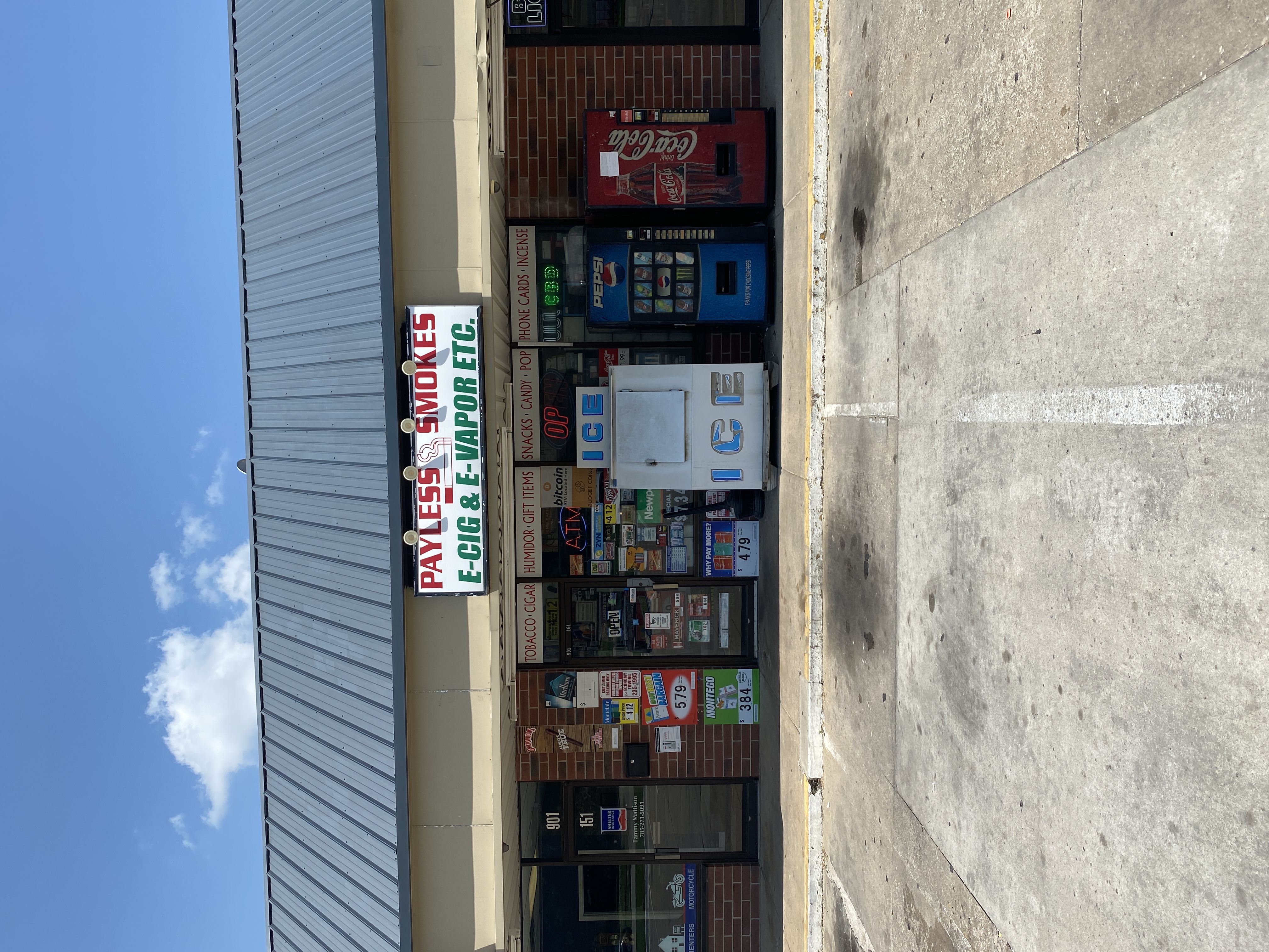 BudgetCoinz Bitcoin ATM at PAYLESS SMOKES in Topeka, Kansas - 901 SW Fairlawn Rd # 161, Topeka, KS 66606