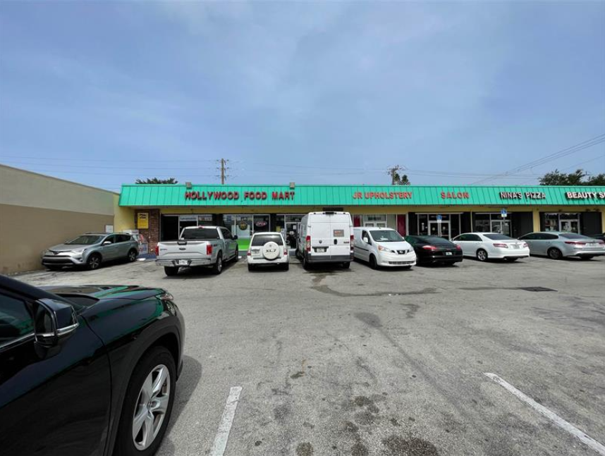 BudgetCoinz Bitcoin ATM at HOLLYWOOD FOOD MART in Hollywood, Florida - 815 S 21st Ave, Hollywood, FL 33020