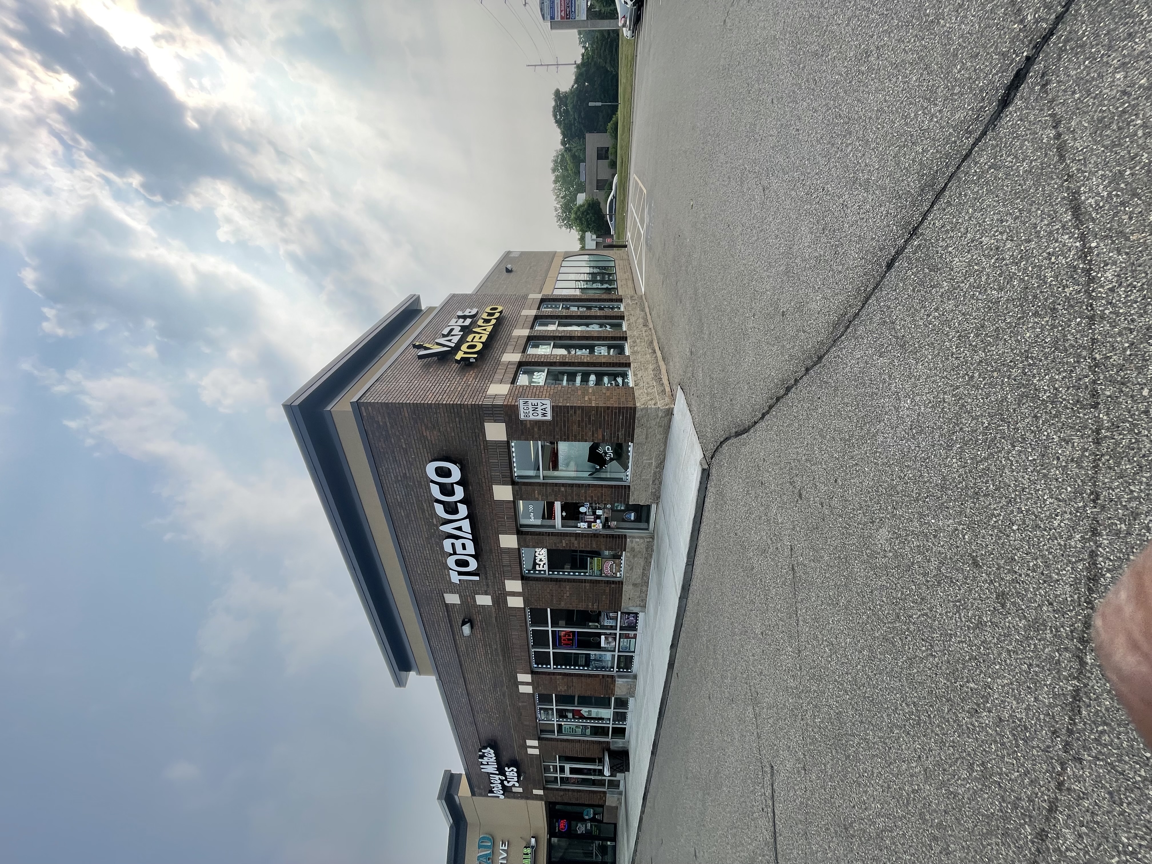 BudgetCoinz Bitcoin ATM at ALL STAR TOBACCO & VAPE in Eagan, Minnesota - 2105 Cliff Rd, Eagan, MN 55122