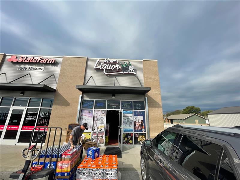 BudgetCoinz Bitcoin ATM at MINER'S LIQUOR in Webb City, Missouri - 530 N East St ste f, Webb City, MO 64870