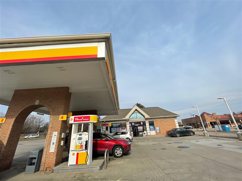 BudgetCoinz Bitcoin ATM at SHELL GAS STATION in Bloomfield Hills, Michigan - 42994 Woodward Ave, Bloomfield Hills, MI 48304