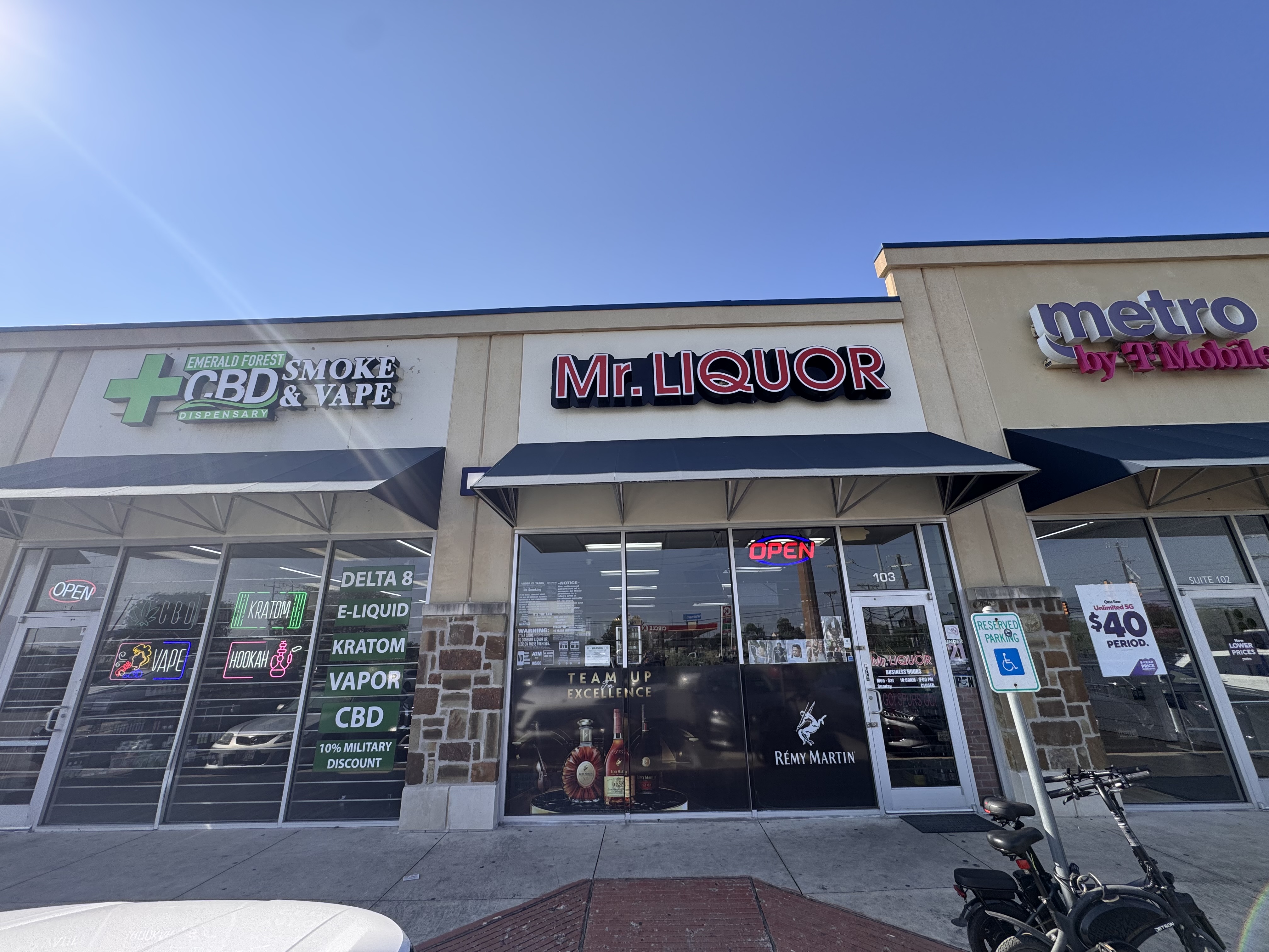 BudgetCoinz Bitcoin ATM at Mr Liquor  in Converse, Texas - 6634 Binz-Engleman Rd Ste 103, Converse, TX 78109